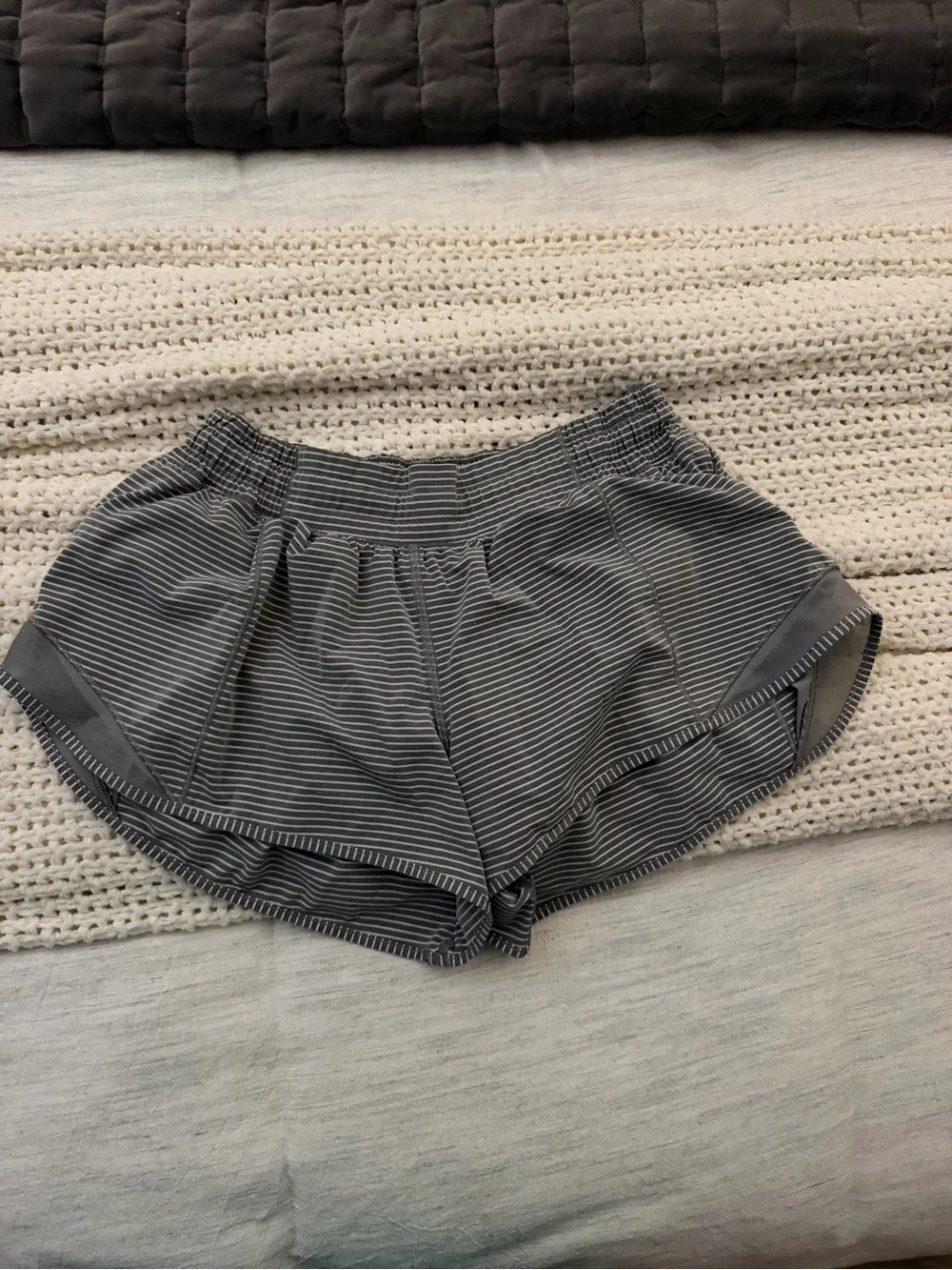 lululemon athletica Gray Striped Women's Hotty Hot Shorts - Picture 2 of 3